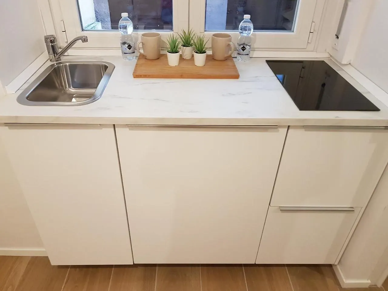 Milano Navigli Apartment - Via Savona 0*,  İtalya